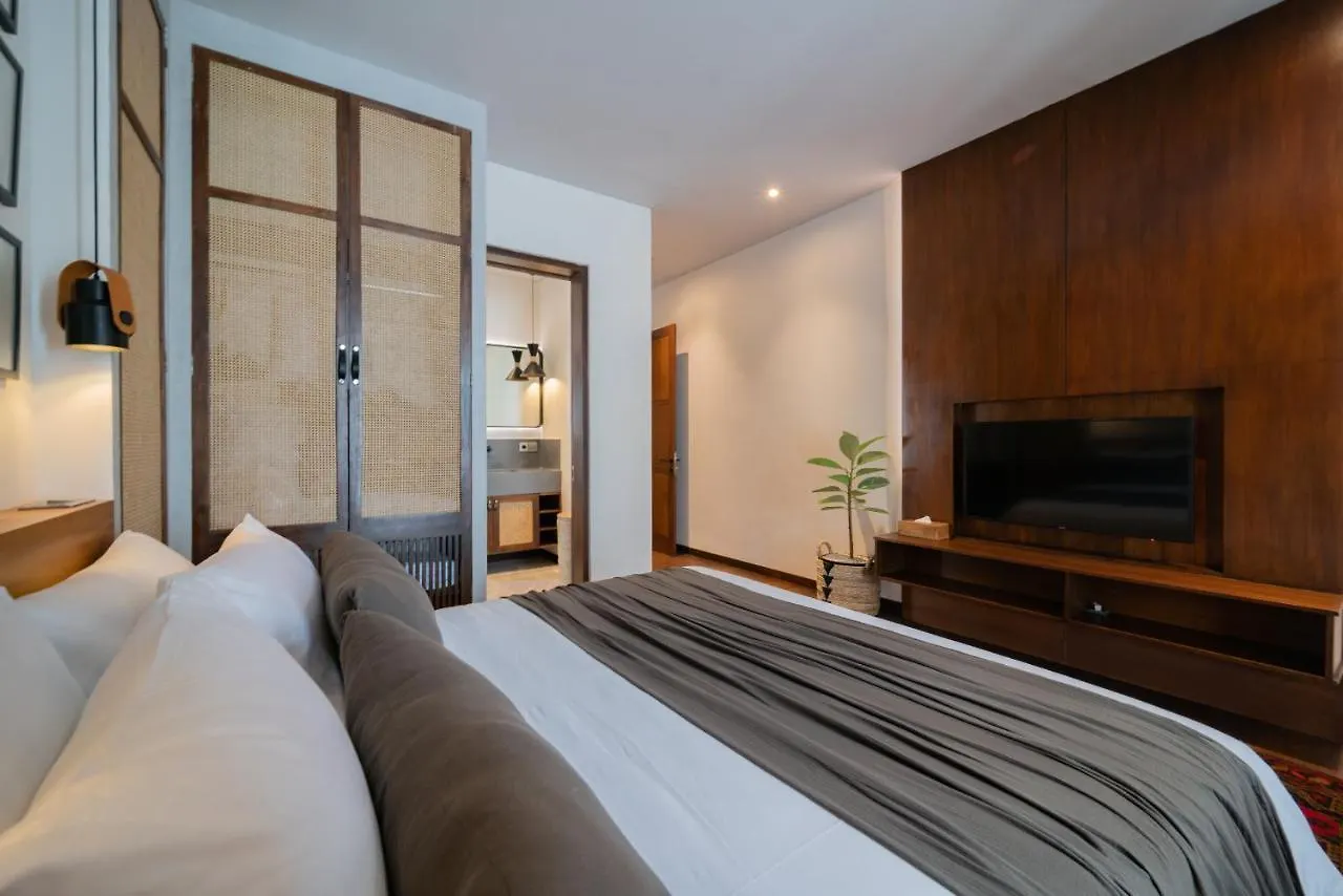 Apartment Seabreeze 2 - Amazing Sunset Penthouse-2Bdr With Pool-Beachfront Canggu   Canggu (Bali)