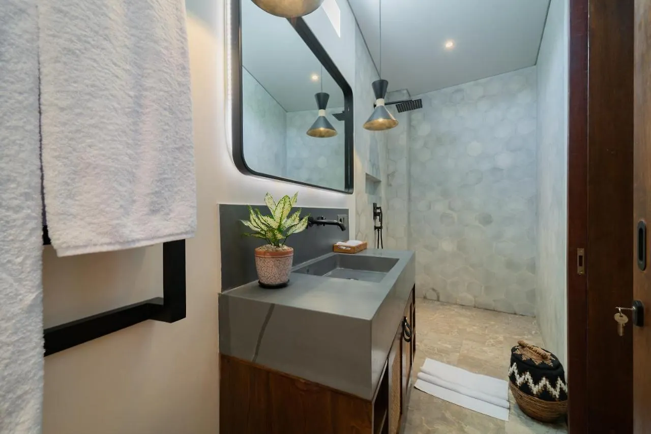 Apartment Seabreeze 2 - Amazing Sunset Penthouse-2Bdr With Pool-Beachfront Canggu