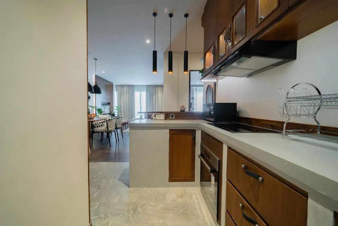 Apartment Seabreeze 2 - Amazing Sunset Penthouse-2Bdr With Pool-Beachfront Canggu  0*, Canggu (Bali)