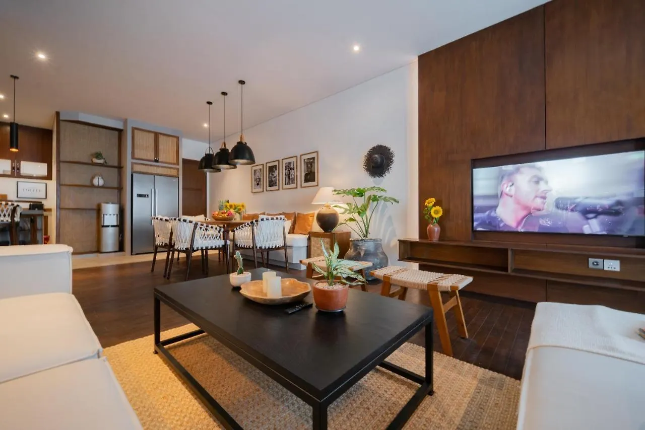 Apartment Seabreeze 2 - Amazing Sunset Penthouse-2Bdr With Pool-Beachfront Canggu  0*, Canggu (Bali) Indonesia